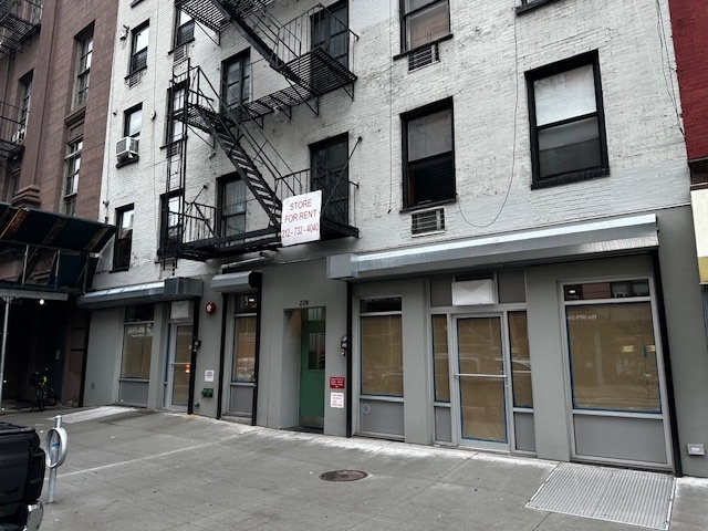 220-222 Centre St, New York, NY for rent - Building Photo - Image 2 of 5