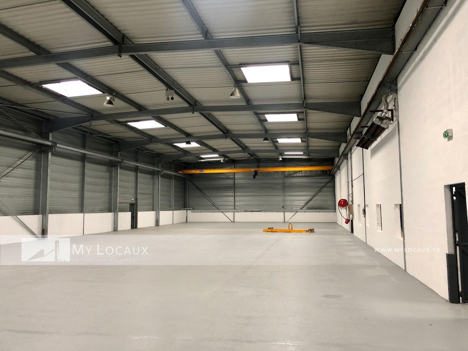 Industrial in Saint-Denis to rent Interior Photo- Image 1 of 7