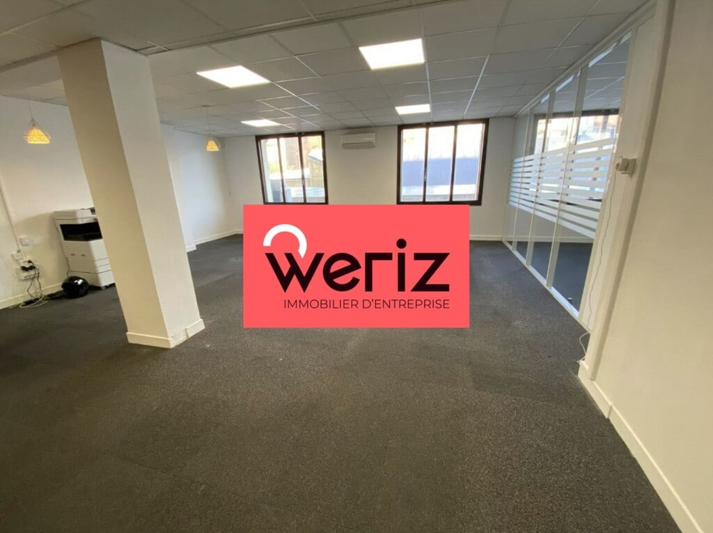 Location Bureaux 570 m² - Photo 1