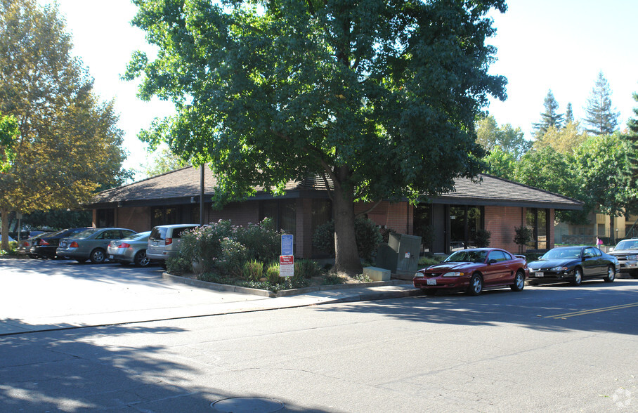 185-195 Cadillac Dr, Sacramento, CA for rent - Building Photo - Image 3 of 3