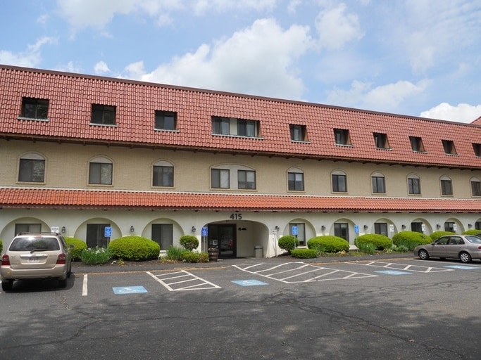 415 Boston Tpke, Shrewsbury, MA to rent Primary Photo- Image 1 of 29