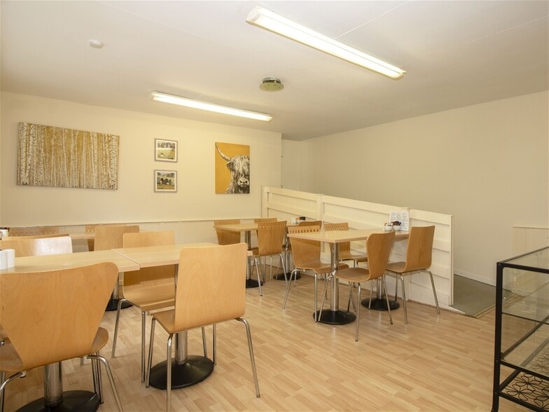 Courtyard Coffee Shop, Dingwall to rent - Building Photo - Image 3 of 13