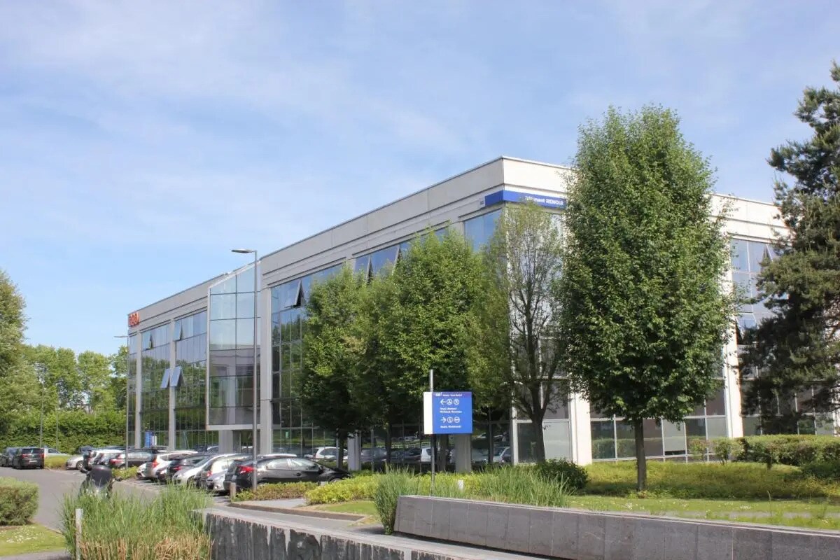 Light Industrial in Villepinte to rent Building Photo- Image 1 of 36