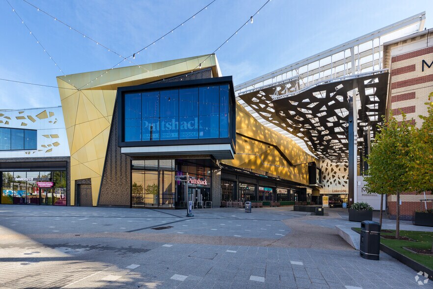 West Thurrock Way, Grays, RM20 2ZF Lakeside Shopping Centre UK