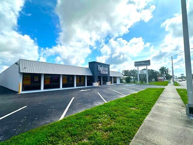 6920 Cortez Rd W, Bradenton, FL for sale - Building Photo - Image 2 of 10