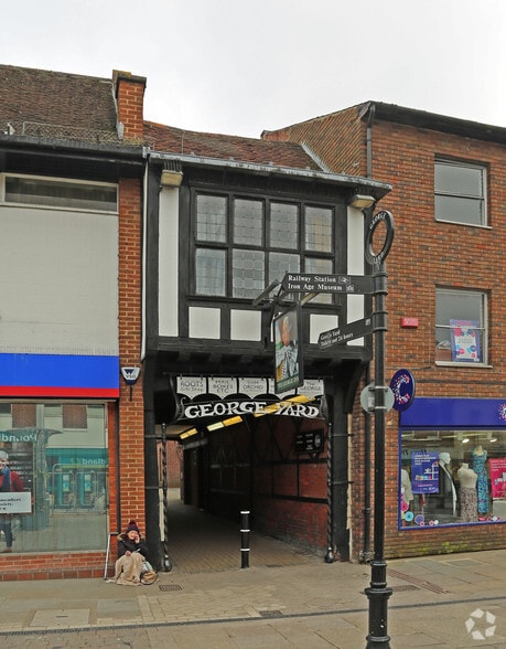 George Yard, Andover to rent - Building Photo - Image 3 of 11