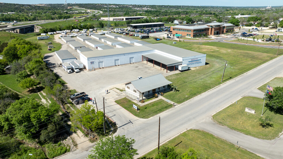 3090 W San Antonio St, New Braunfels, TX for sale - Primary Photo - Image 1 of 17