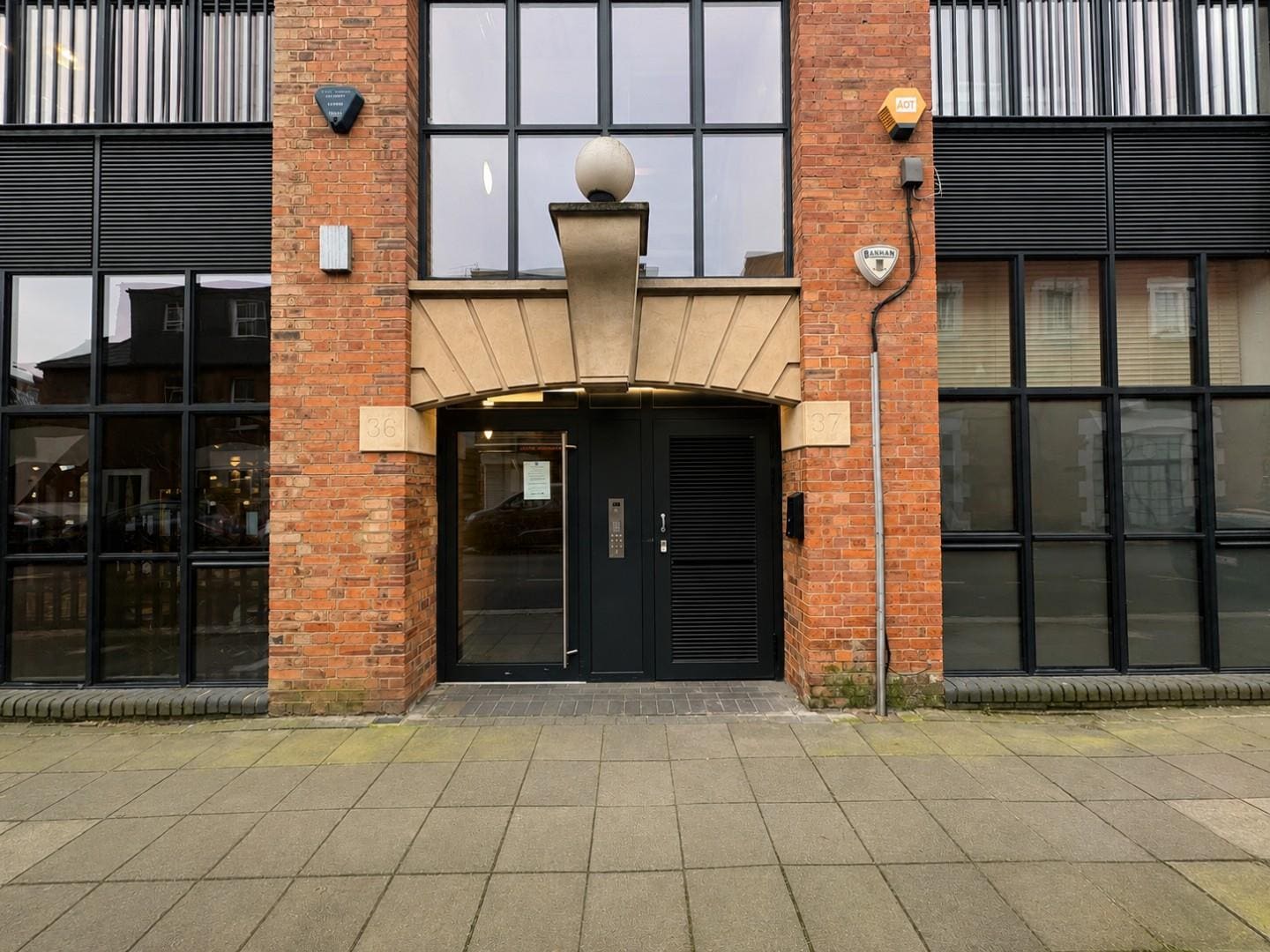 32-39 Warple Way, London to rent Building Photo- Image 1 of 4