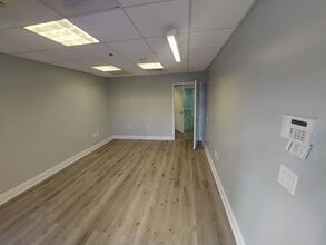 21113 Johnson St, Pembroke Pines, FL to rent Building Photo- Image 1 of 4