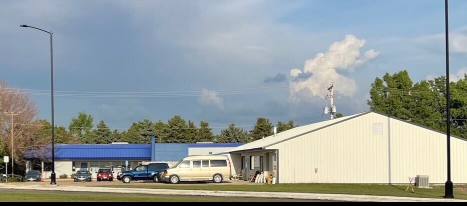 10 E Veterans Memorial Hwy, Kasson, MN to rent - Building Photo - Image 2 of 19