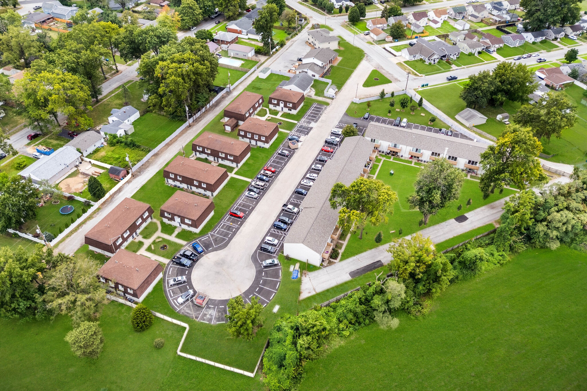 Wilson Park Gardens Apartments portfolio of 4 properties for sale on LoopNet.co.uk Building Photo- Image 1 of 28