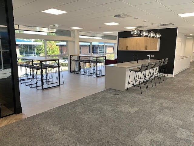 Elstree Rd, Elstree to rent Interior Photo- Image 1 of 6