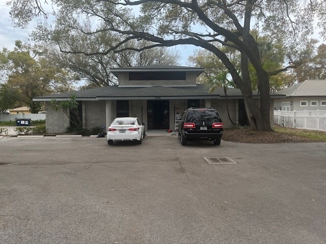 2506 St Isabel St, Tampa, FL for rent - Primary Photo - Image 1 of 14