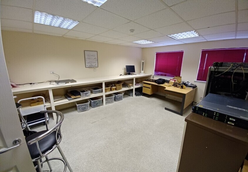 5 Novar Pl, Aberdeen to rent - Building Photo - Image 3 of 5