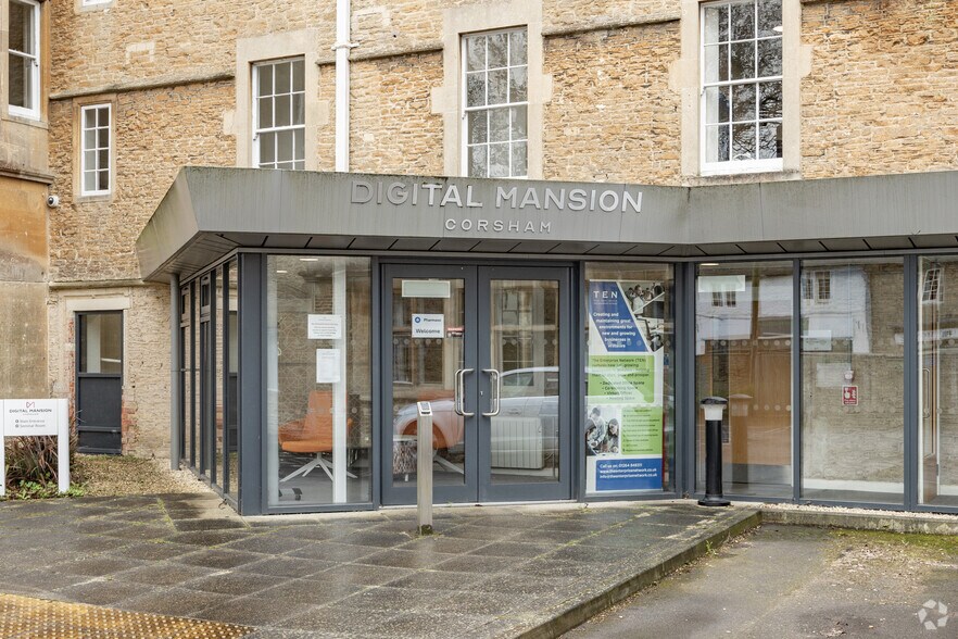 Pickwick Rd, Corsham to rent - Building Photo - Image 2 of 4