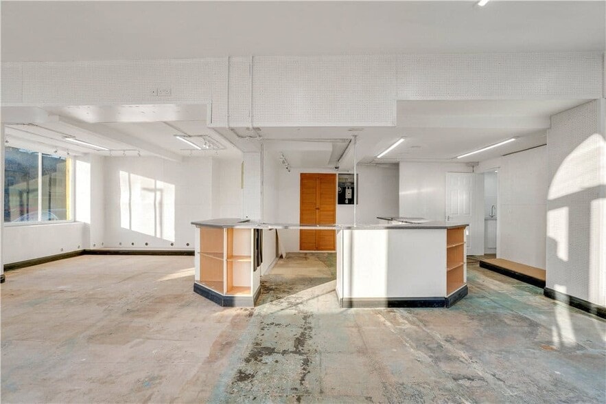 New Rd, Moreton In Marsh to rent - Interior Photo - Image 3 of 7