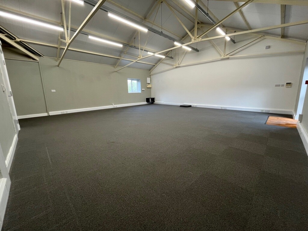 Manningtree Rd, Dedham for sale Interior Photo- Image 1 of 6