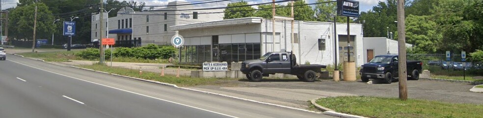 174 Route 17 N, Upper Saddle River NJ - Commercial Property