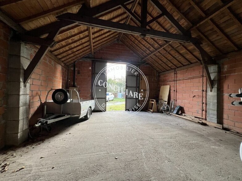 54 Avenue D'Ox, Muret to rent - Building Photo - Image 2 of 4