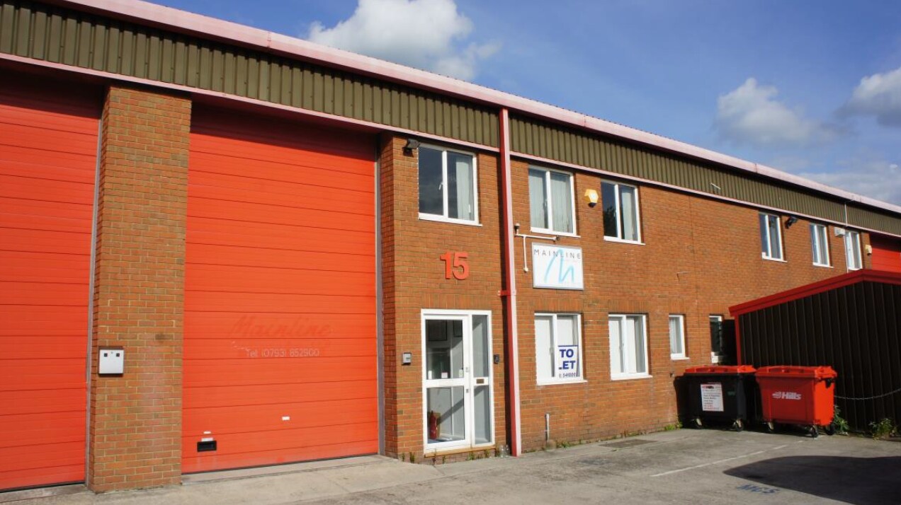 Marlborough Rd, Royal Wootton Bassett for sale Primary Photo- Image 1 of 1