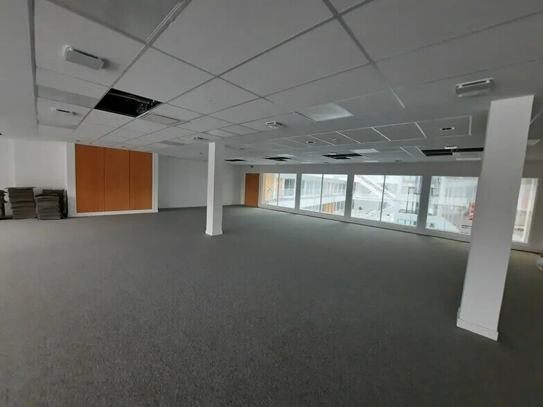 Office in Rouen to rent - Building Photo - Image 3 of 15