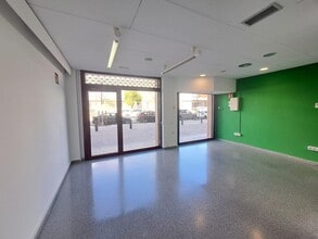 Retail in Igualada, Barcelona to rent Interior Photo- Image 2 of 9