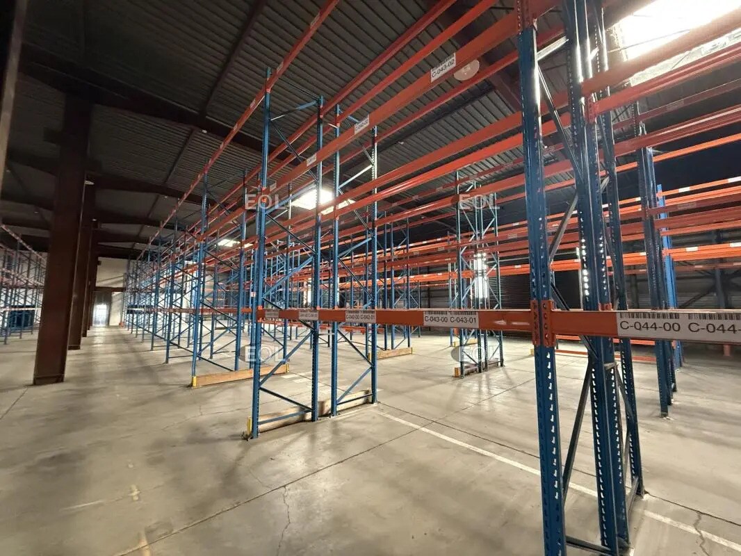 Industrial in Émerainville to rent Building Photo- Image 1 of 13