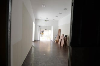 Retail in Vilanova i la Geltrú, Barcelona to rent Interior Photo- Image 1 of 7