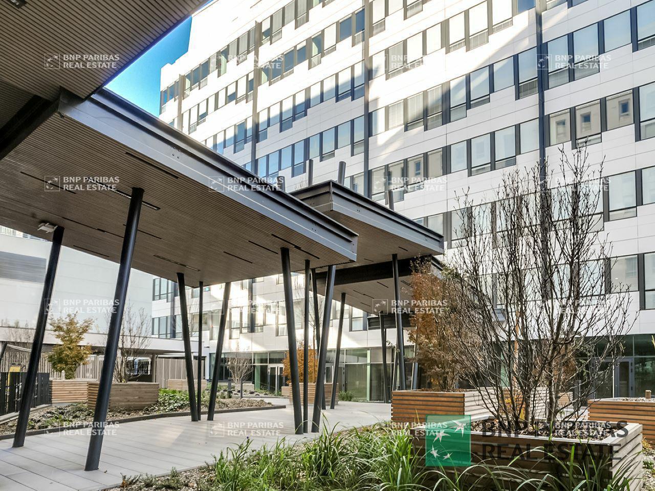 Office in Lyon to rent Building Photo- Image 1 of 47