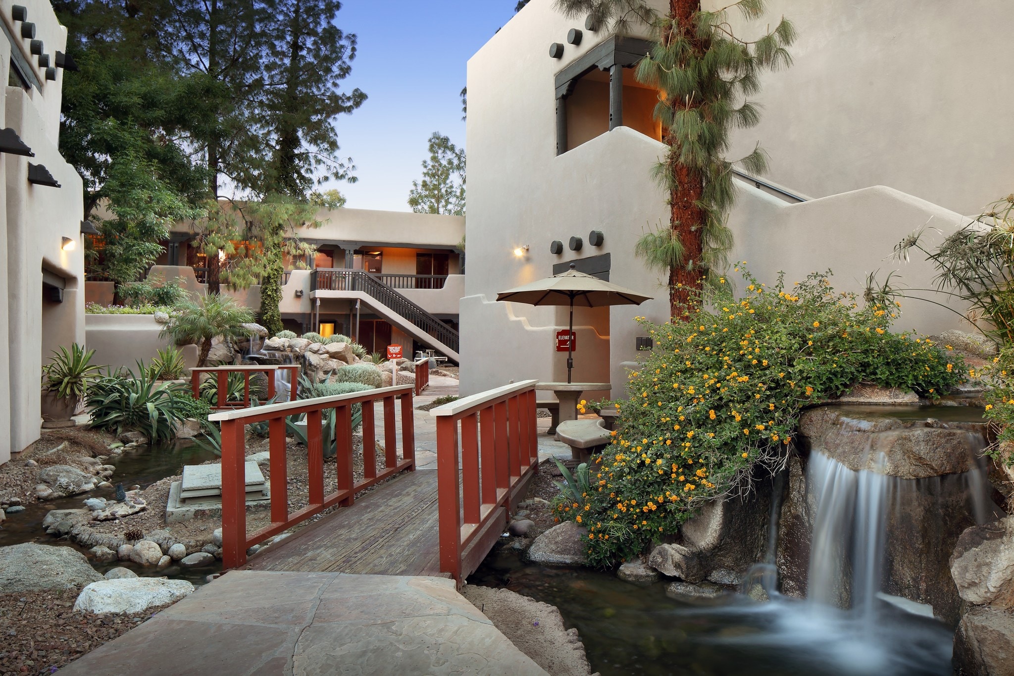 301 E Bethany Home Rd, Phoenix, AZ to rent Building Photo- Image 1 of 20