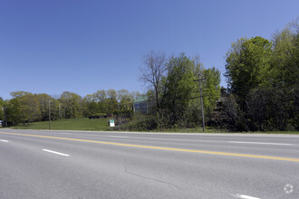 Kennedy Memorial Dr, Oakland, ME for sale Primary Photo- Image 1 of 1