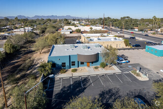 3038 E Fort Lowell Rd, Tucson, AZ - AERIAL  map view