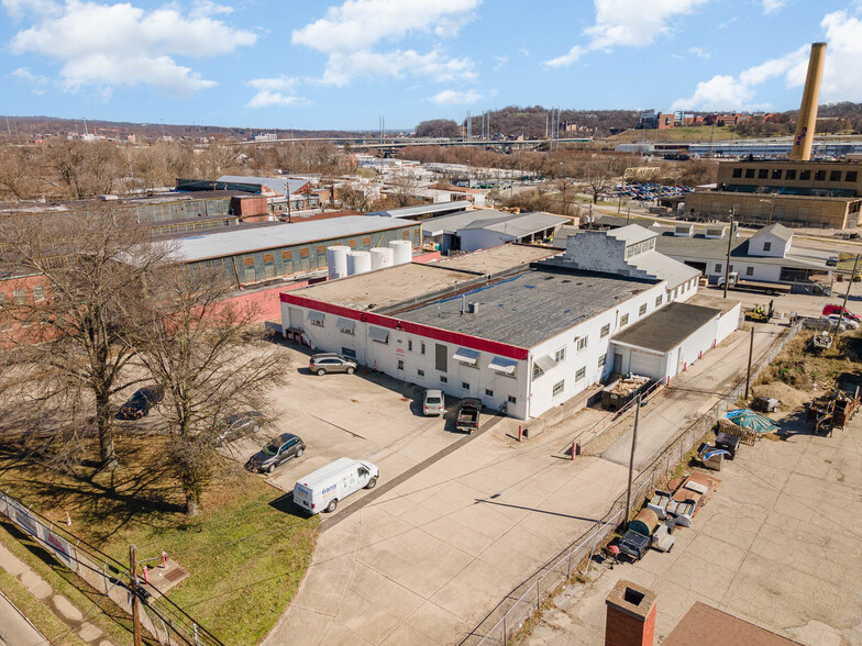 3330 Beekman St, Cincinnati, OH for rent - Building Photo - Image 3 of 7