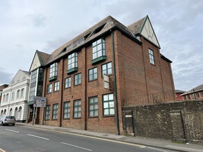 4 Tonbridge Rd, Maidstone for rent Building Photo- Image 2 of 9