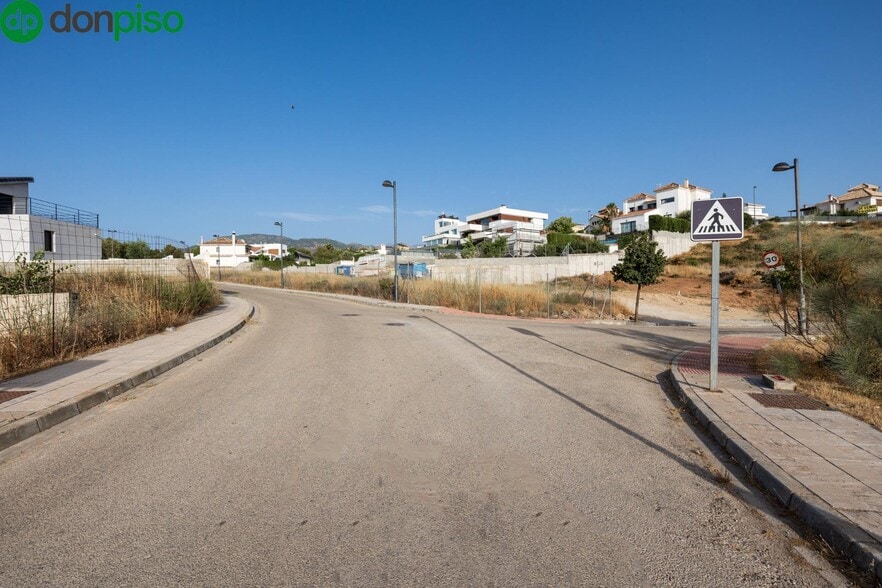 Calle Cúllar Vega, 42, La Zubia, Granada for sale - Building Photo - Image 3 of 18