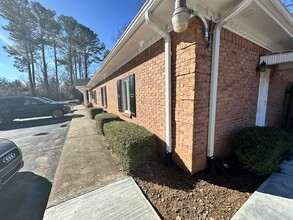 100 Professional Park Dr, Cumming, GA for rent Building Photo- Image 2 of 13