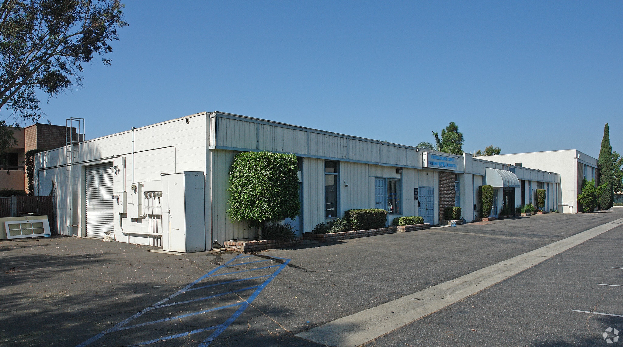 3720 Campus Dr, Newport Beach, CA to rent Building Photo- Image 1 of 4