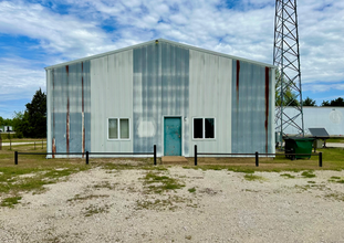 21560 Harper Rd, Chanute, KS for sale Primary Photo- Image 1 of 1