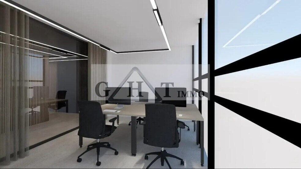 Industrial in Les Lilas for sale - Interior Photo - Image 2 of 4