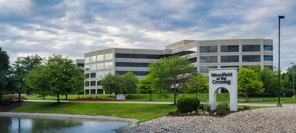 8425 Woodfield Crossing Blvd, Indianapolis, IN for sale - Building Photo - Image 1 of 1