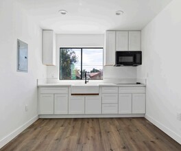 2744-2804 W Florence Ave, Los Angeles, CA for rent Interior Photo- Image 2 of 7