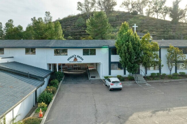 More details for 855 Barham Dr, San Marcos, CA - Retail to Rent