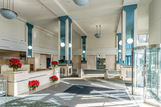 27100 W 11 Mile Rd, Southfield, MI for sale Lobby- Image 2 of 6