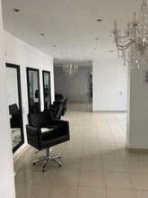 96 Rue De Verdun, Suresnes to rent Interior Photo- Image 2 of 9