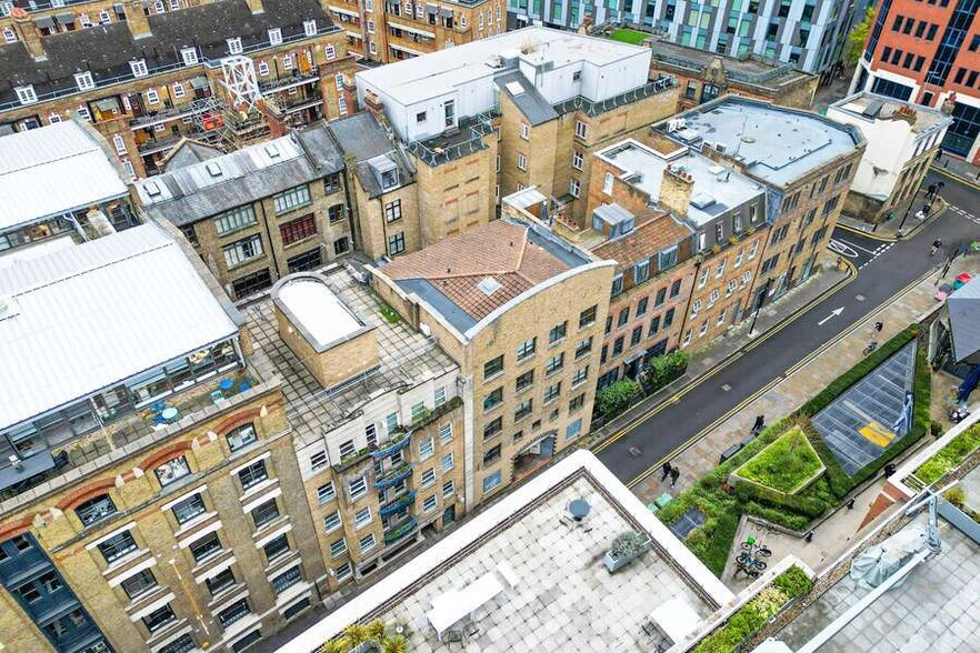 6-7 Whites Row, London for sale - Building Photo - Image 2 of 13