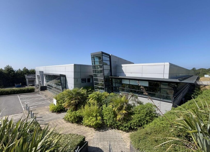 3 Bush Park, Plymouth to rent - Building Photo - Image 1 of 1