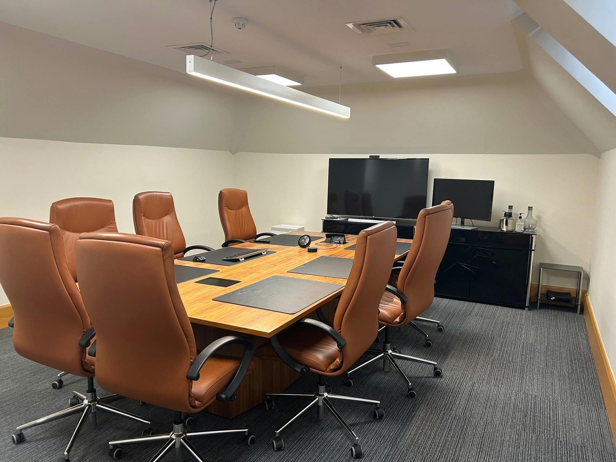 The Square, Lightwater to rent Building Photo- Image 1 of 8