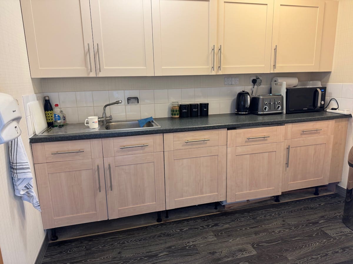 23-25 Tallon Rd, Brentwood, ESS CM13 1TE - Unit 23 -  - Interior Photo - Image 1 of 5