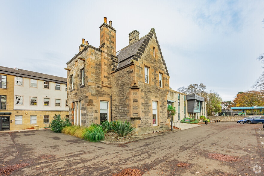 496 Ferry Rd, Edinburgh for sale - Primary Photo - Image 1 of 23