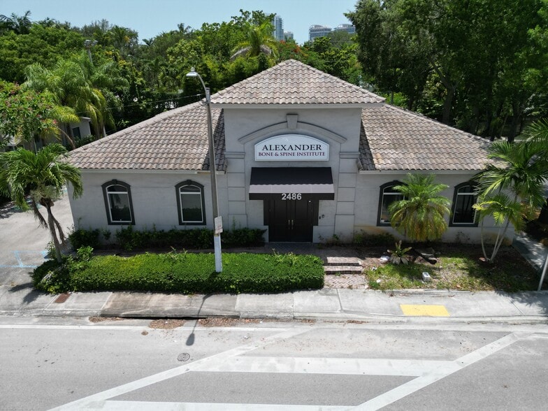 2486 Secoffee Ter, Miami, FL for sale - Primary Photo - Image 1 of 1